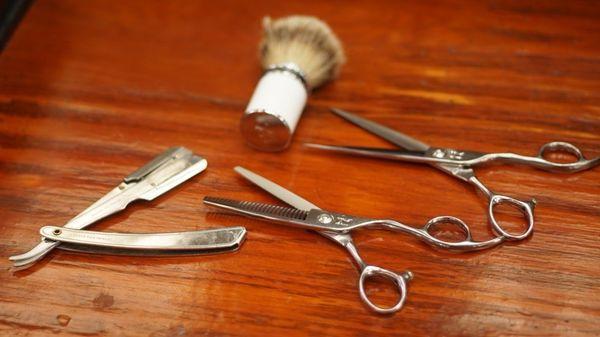 Expensive Hanzo shears and straight razor