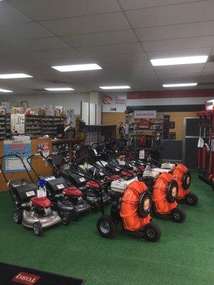 Mower Menders showroom