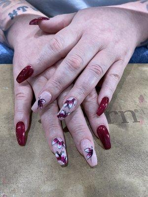 As they were doing my nails, I saw the customer next to me and had to get a picture of her nails too. They did such a beautiful job!