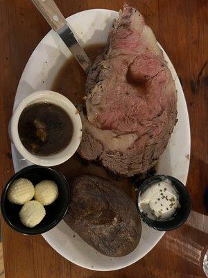 Prime rib with baked potato (Saturday special)