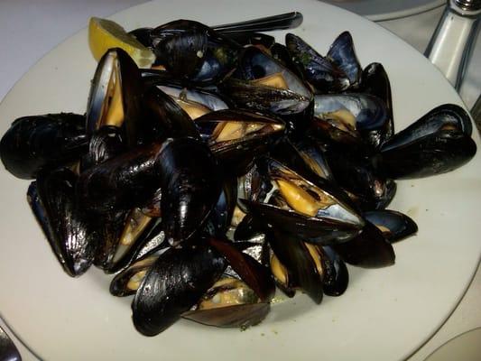 Lemon & Herb Mussels