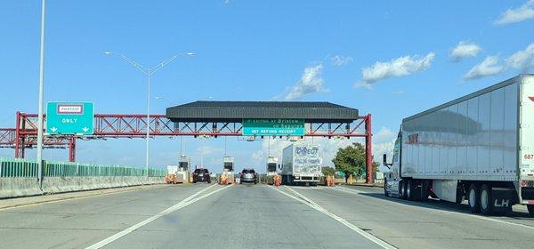 Toll plaza on the Oklahoma Turnpike