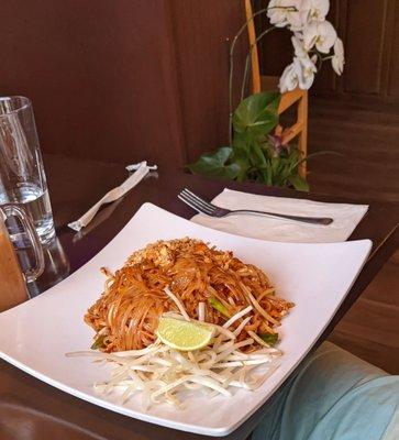 Pad thai