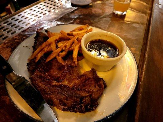 "Queen" prime rib and hand cut fries!