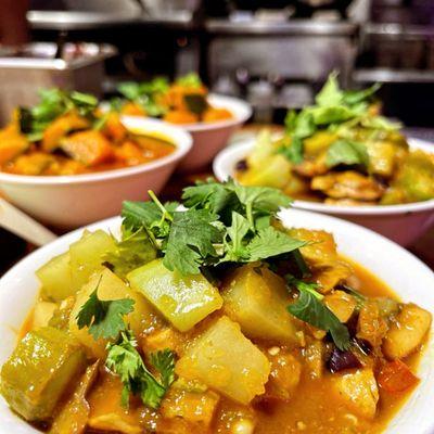 Meat and Plant-based curries.#burmese #elegant #beautiful #date #birthday #anniversary #holidays #family #friends #cocktail #exotic #tropica