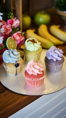 Such yummy and beautiful cupcakes!