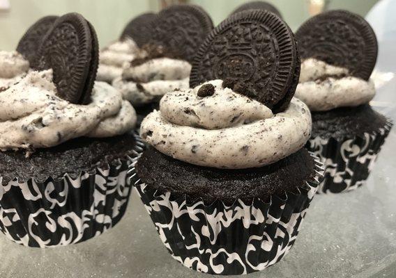 Cookies & Cream Cupcake