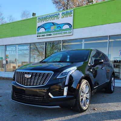 Ceramic coating applied to this vehicle. CARFAX warranty and amazing shine!