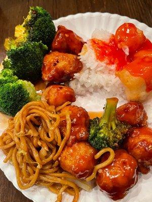 Chicken lo mein, General Tso's chicken, sesame chicken, and sweet & sour chicken w/ rice