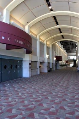 Exhibit hall concourse