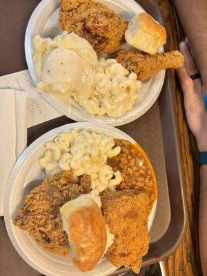 Fried chicken, mashed potato's and gravy, Mac and cheese, baked beans