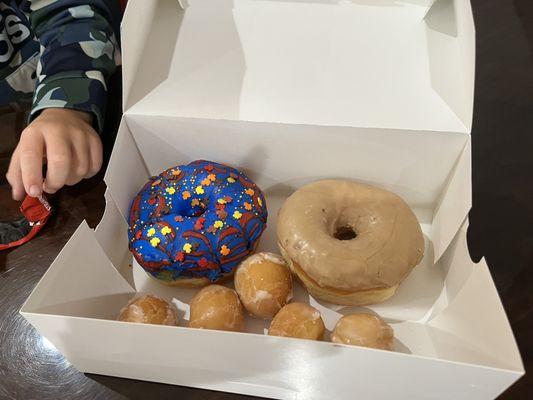 Amazing doughnuts and Prices!!