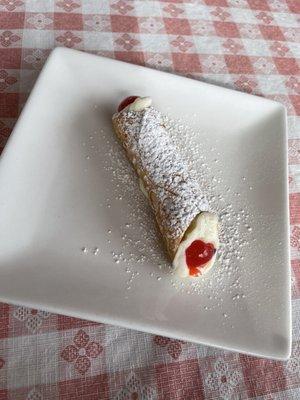 The best cannoli in Arizona