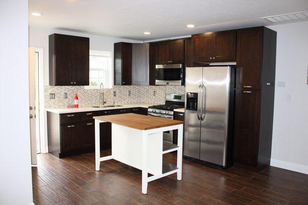 Cabinets from Kingway but not kitchen island