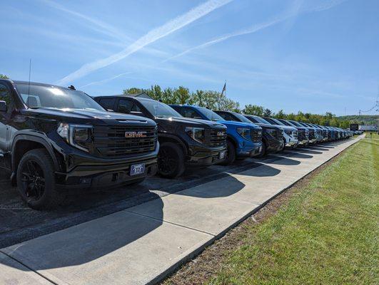 GMC Sierra Trucks with plenty of options and models.