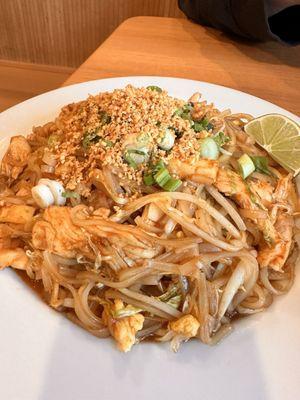 N1. Pad Thai Noodle