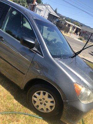 A quick wash on this Honda Odyssey