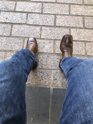 Boots clean - "hey y'all I'm going out with my boots on.."