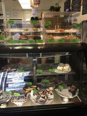 Front case, fresh bakery items