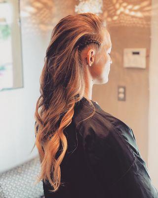 Side braid with beach waves