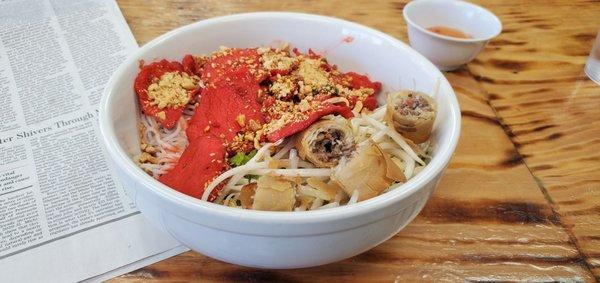 Cold noodle bowl