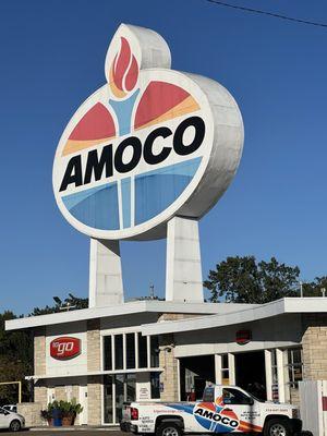 Worlds largest Amoco sign on the original Route 66