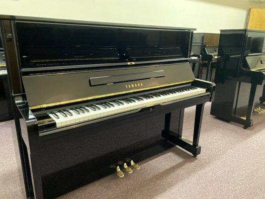 Rebuilt and refinished Yamaha and Kawai pianos