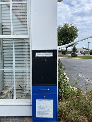 Affordable Self Storage Drop Box