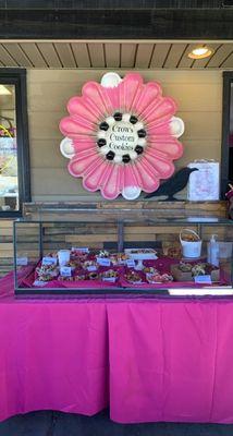 Cool display of their desserts.