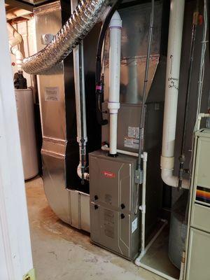 Brand new Bryant 96.2% furnace and 13 Seer ac install