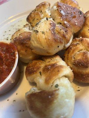 Garlic Knots.