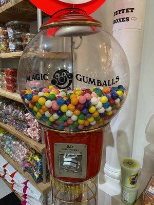 Gumball machine