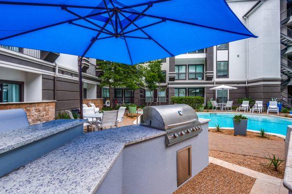 Montecito bbq grilling area poolside