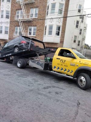 Fly towing LLC services 415-261-2426