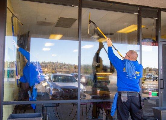 Commercial Window CLeaning