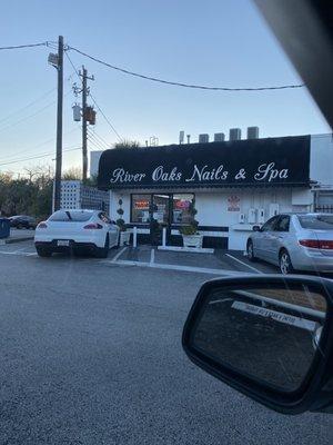 River Oaks Nails & Spa