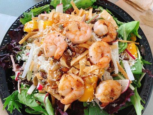 Grilled shrimp and mango salad