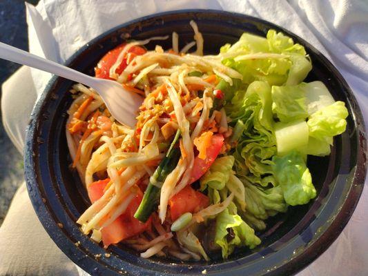 Som Tum (Thai Green Papaya salad)