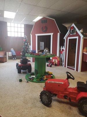 Barn room, dressed up for Christmas