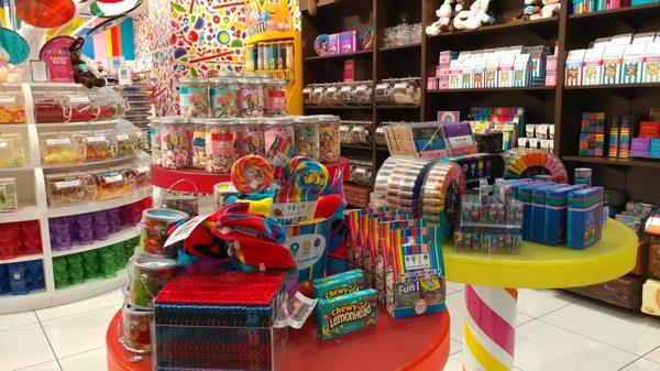 Dylan’s Candy Bar at HOU Hobby