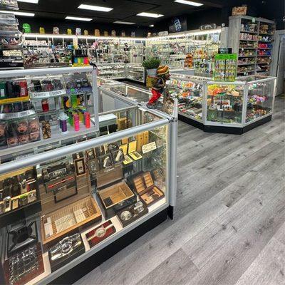 This is the interior of House Of Vapes Smoke Shop in Riverton.