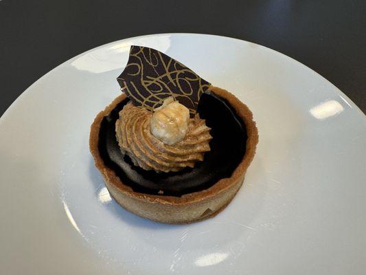 Chocolate tart