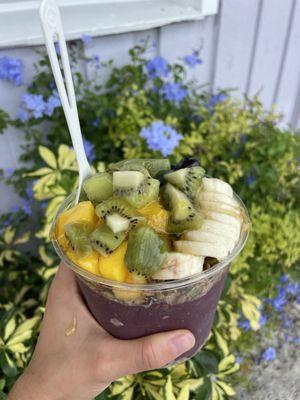 Custom açaí bowl