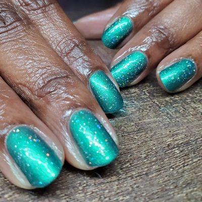 Dazzle Dry manicure