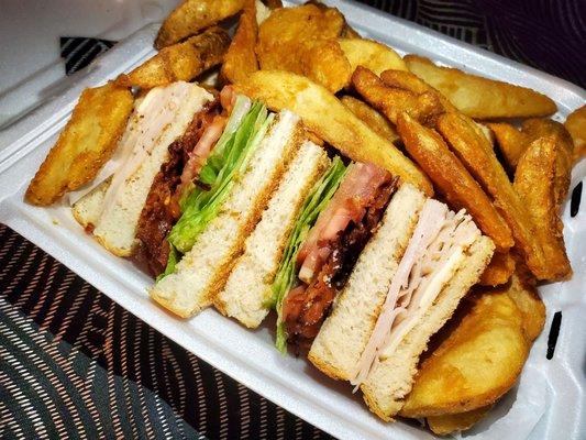 Turkey Club w/fries