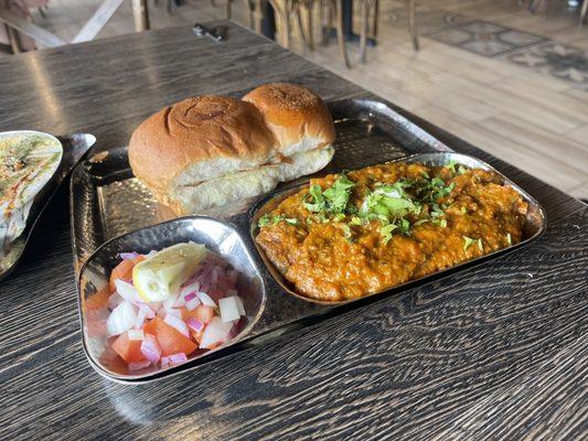 Amul Cheese Pao Bhaji