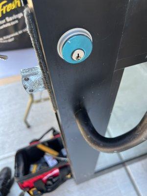 Lock installation commercial door