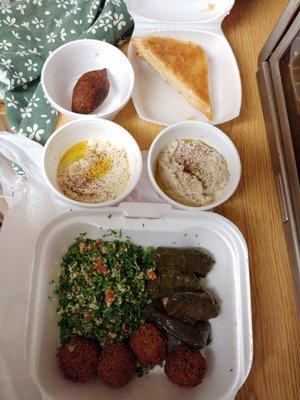 Vegetarian Mix, 1 Kibbeh