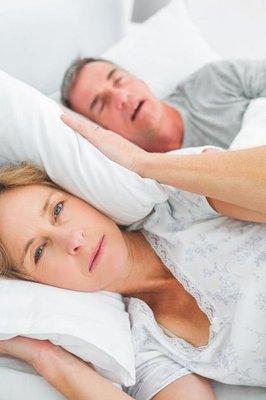 Does your partner snore? Find out if they have sleep apnea, a sleep disorder caused by collapsing airways. We can test them at your house!