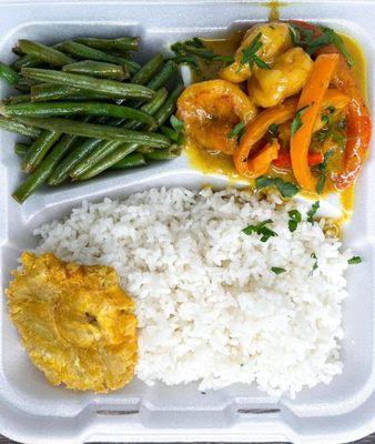 Coconut Curry Shrimp with white rice, green beans and fried plantains